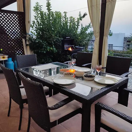 2 Bedroom Ground Floor Apartament Kalogrea