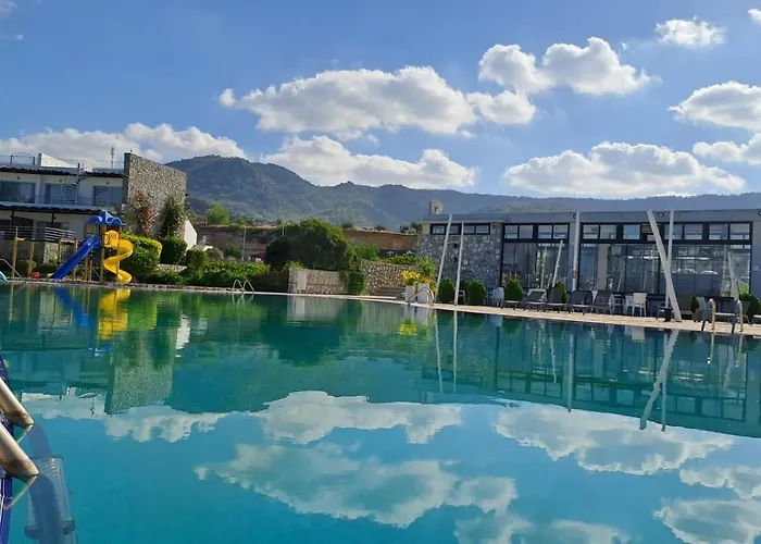 2 Bedroom Ground Floor * Kalogrea